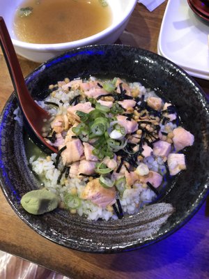 Hilo Poke & Sushi by null