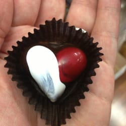 Ed's Fine Wines - Free chocolate sample. Yummy!