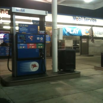 Mobil - 4 bums standing outside. Outrageously expensive gas, better have your gun ready for the bums - Gas Stations Near Me - Victorville, California Mobil - 4 bums standing outside. Outrageously expensive gas, better have your gun ready for the bums - Gas Stations Near Me - Victorville, California
