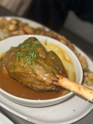 Divan Restaurant & Bar by null