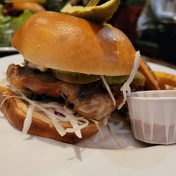 The Jolly Coachman - Crispy Chicken Burger