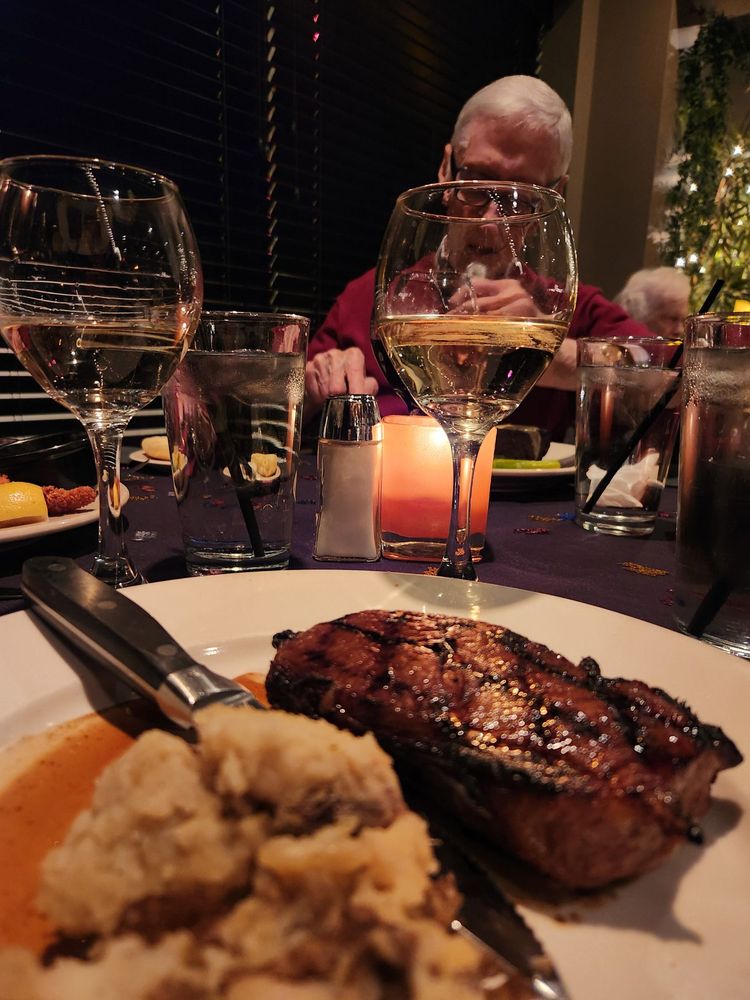 THE BLACKSTONE GRILLE Updated September 2024 26 Photos & 65 Reviews