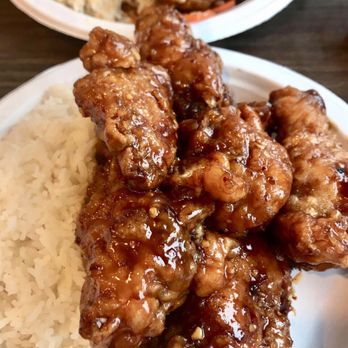 Banh's Cuisine - Hot spicy chicken wings (6 big pieces but not spicy at all) - Vietnamese Near Me - Durham, North Carolina
