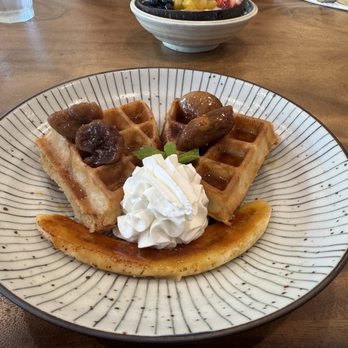 Fig & Ginger - A Cinnamon Poached Fig Waffle - Breakfast & Brunch Near Me - Honolulu, Hawaii