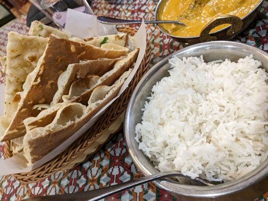 Momo N Curry by null