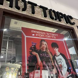 Exterior photo of Hot Topic - Santa Clara, California Exterior photo of Hot Topic - Santa Clara, California