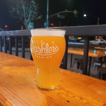 Leashless Brewing - Good beers, great services - Breweries Near Me - Ventura, California