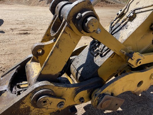 Heavy equipment cleaning - Annual cleaning for heavy machinery Heavy equipment cleaning - Annual cleaning for heavy machinery