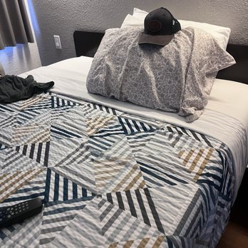 Motel 6 - Goleta - Standard one bed room - Hotels Near Me - Goleta, California Motel 6 - Goleta - Standard one bed room - Hotels Near Me - Goleta, California
