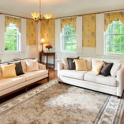 The 1774 Inn - Drawing Room with original wall panelling and floors