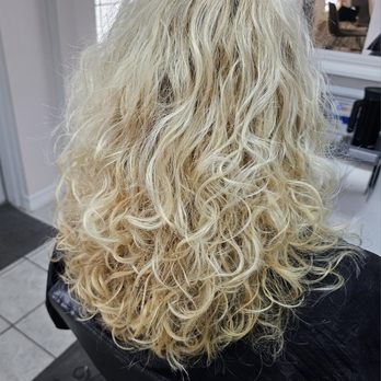 Lisa Rene' Styles - Hair Stylists Near Me - Gulf Breeze, Florida Lisa Rene' Styles - Hair Stylists Near Me - Gulf Breeze, Florida