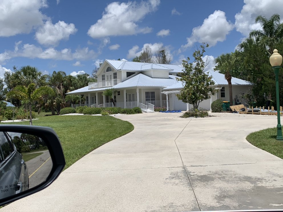 Slide of CMM Roofing