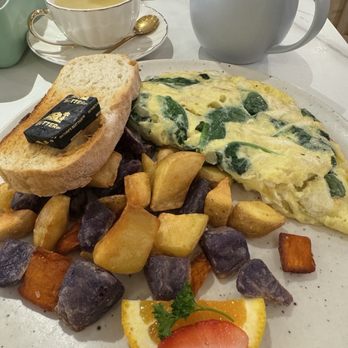 Taste & Glory - Dungeness Crab Omelette - Breakfast & Brunch Near Me - San Mateo, California Taste & Glory - Dungeness Crab Omelette - Breakfast & Brunch Near Me - San Mateo, California