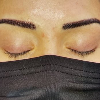 Moai Beauty - IT IS THE SAME SHAPE AS BEFORE! She lied and said she reshaped/would reshape and yet now I'm left with darker crooked brows again!! - Permanent Makeup Near Me - Burlingame, California