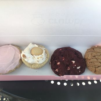 Crumbl - Redlands - Bakeries Near Me - Redlands, California Crumbl - Redlands - Bakeries Near Me - Redlands, California
