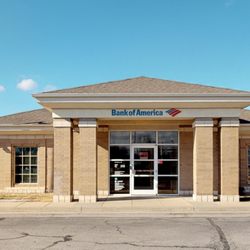 Bank of America Financial Center - Storefront