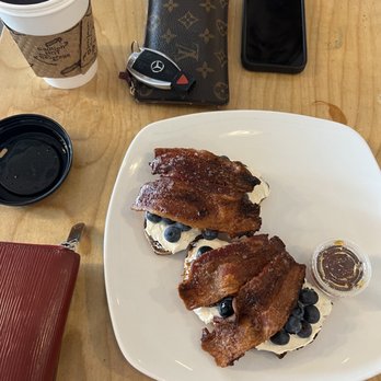 Light House Coffee - Coffee & Tea Near Me - Baton Rouge, Louisiana