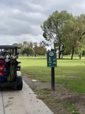 Photo of Willowick Golf Course - Santa Ana, CA, US. Bare spots even in hole one
