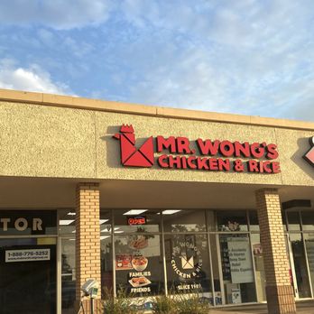 Mr. Wong's Chicken & Rice - the front of the restaurant - Chinese Near Me - Dallas, Texas