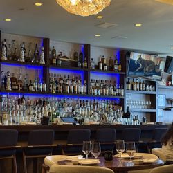 KUMO Japanese Restaurant - Bar