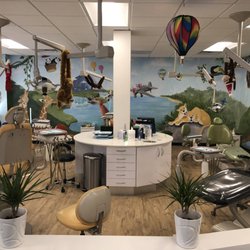 Everett Chelsea Childrens Dental - Carousel of dental chairs