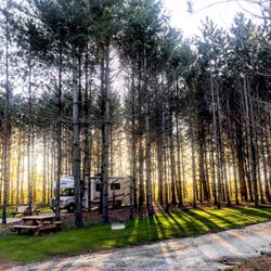 Georgian Bay Park - Large Fully serviced campsites at Georgian Bay Park Family Campground located near Wasaga Beach