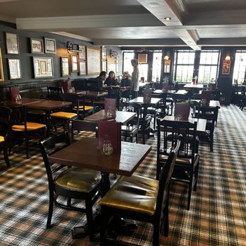 Deacon Brodies Tavern - Pubs Near Me - Edinburgh, EDH