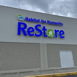 Habitat for Humanity ReStore - Outside view