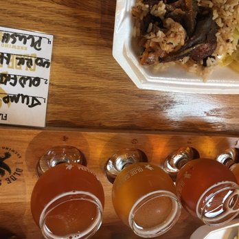 Olde Salem Brewing - Beer flight - Brewpubs Near Me - Salem, Virginia Olde Salem Brewing - Beer flight - Brewpubs Near Me - Salem, Virginia