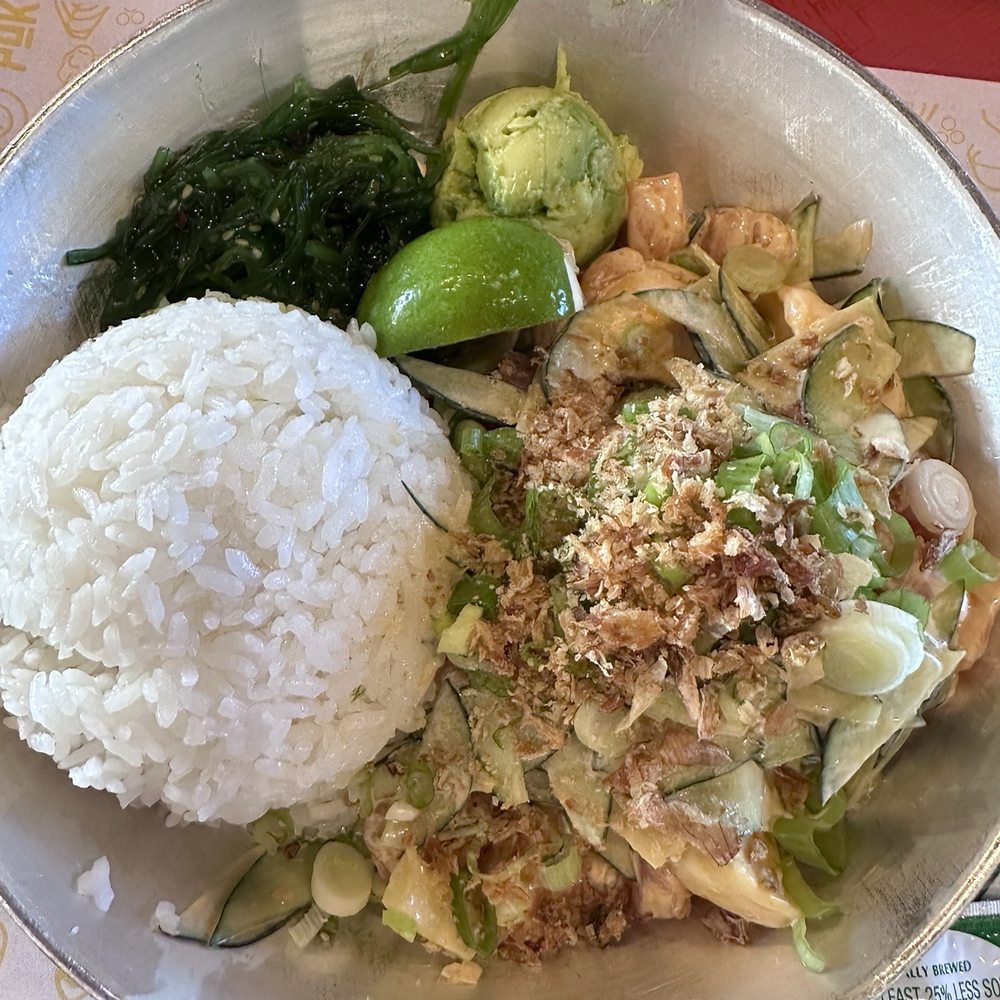 Uroko Poke - 2 scoop tuna and salmon poke bowl - Japanese Near Me - Costa Mesa, California