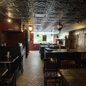 Grand Trunk Pub - the interior of the restaurant - Pubs Near Me - Detroit, Michigan Grand Trunk Pub - the interior of the restaurant - Pubs Near Me - Detroit, Michigan