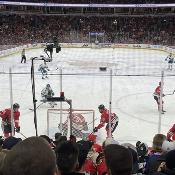 United Center - Stadiums & Arenas Near Me - Chicago, Illinois United Center - Stadiums & Arenas Near Me - Chicago, Illinois