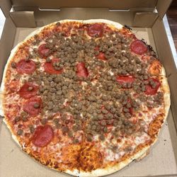 Big Banjo Pizza - Pepperoni, hamburger and sausage pizza.
