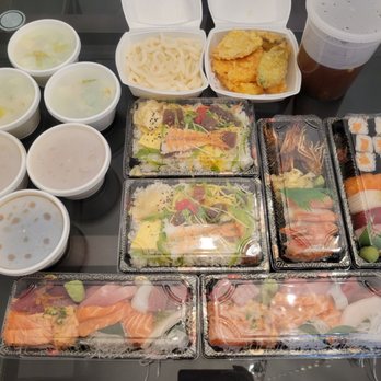 Sushi Yoshi - Chirashi lunch, sushi & udon combination, peony shrimp sushi - Sushi Bars Near Me - Vienna, Virginia Sushi Yoshi - Chirashi lunch, sushi & udon combination, peony shrimp sushi - Sushi Bars Near Me - Vienna, Virginia