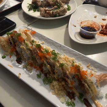 Cafe 101 - Crunch roll - Chinese Near Me - Houston, Texas