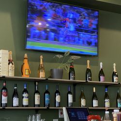 Helic International Bistro - Interior
