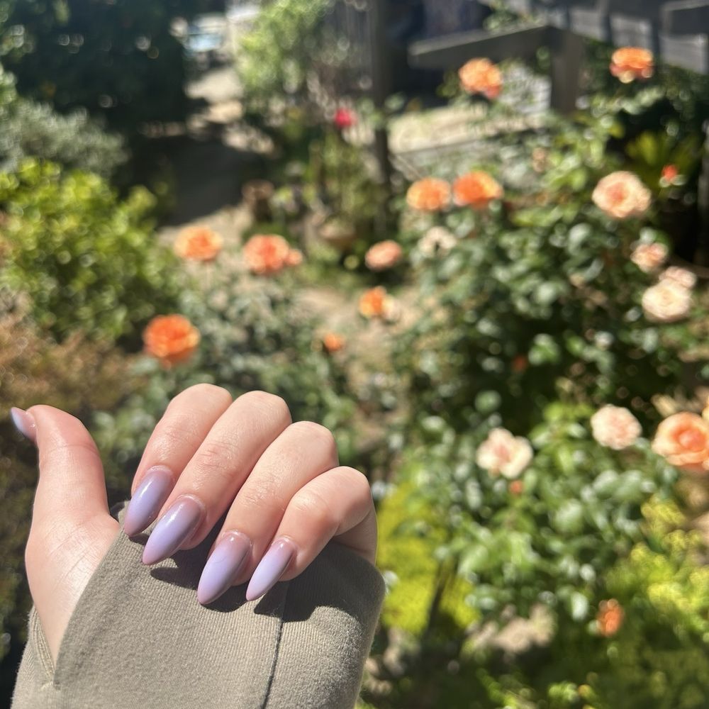 Daily Glam Nails - Airbrush nails by Sophia - Nail Salons Near Me - Alameda, California