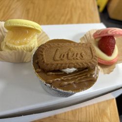 Carlito's Bakery - Baked goods