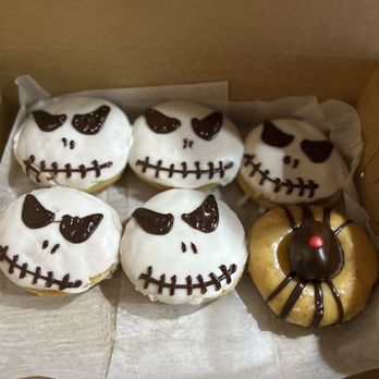 Zombee Donuts - Daughter's spooky school potluck - Donuts Near Me - Fullerton, California