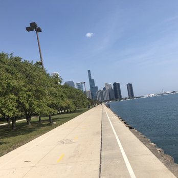 Grant Park - Riverwalk - Parks Near Me - Chicago, Illinois