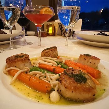 Water & Wine - Diver Scallops - Italian Near Me - Watchung, New Jersey Water & Wine - Diver Scallops - Italian Near Me - Watchung, New Jersey