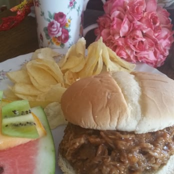 Victoria's Tea Room - Amazing Pulled Pork Sandwich - Coffee & Tea Near Me - Mission, Texas
