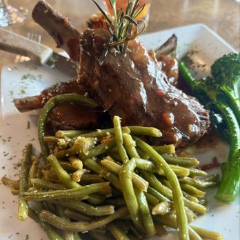 The Trophy Room at Old Kinderhook - Bruised, short rib special - American Near Me - Camdenton, Missouri
