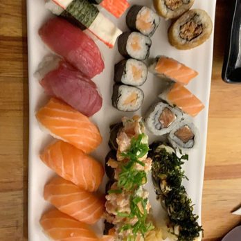 Koba Sushi - Combination sushi. Top right the set of two were really good. - Sushi Bars Near Me - São Paulo, SP
