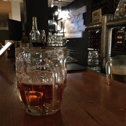 Charles & Gamon - Beer o'clock