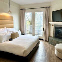 Inn at Sonoma, A Four Sisters Inn - Newly renovated room