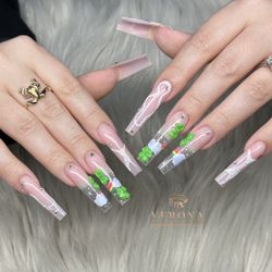Verona Nail Lounge Lash & Spa