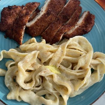 Gemelle - Alfredo chicken - Italian Near Me - Fort Worth, Texas Gemelle - Alfredo chicken - Italian Near Me - Fort Worth, Texas