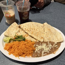 Carnitas quesadilla