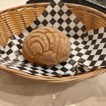 Almuerzo Café - Complimentary conchas - Breakfast & Brunch Near Me - Tustin, California